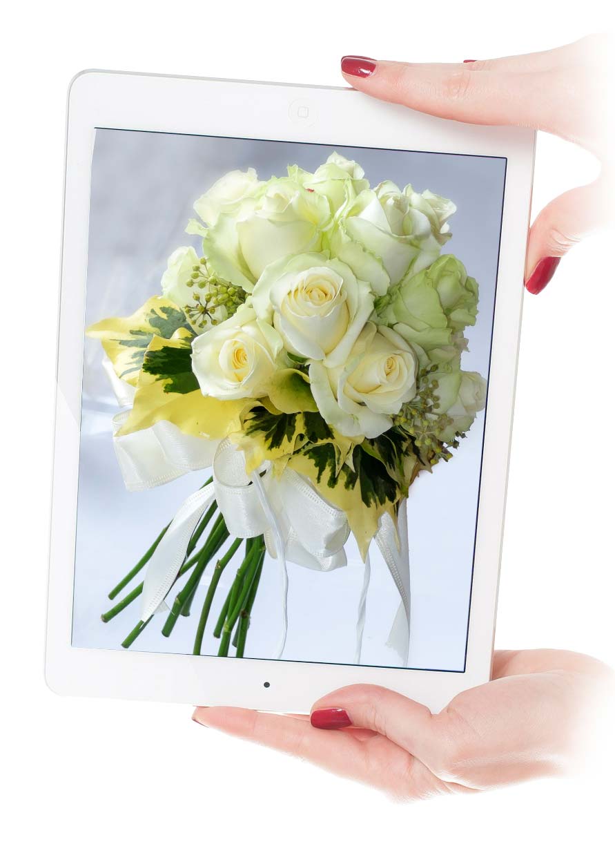 bouquet sposa con rose bianche